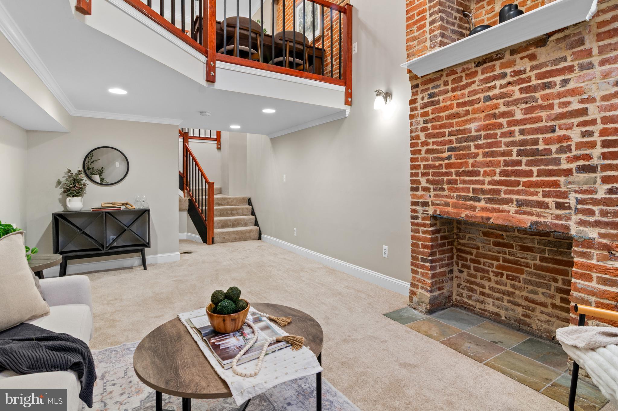 1535 South Hanover Street Baltimore, MD 21230 - Photo 13 of 43 a view of livingroom with furniture