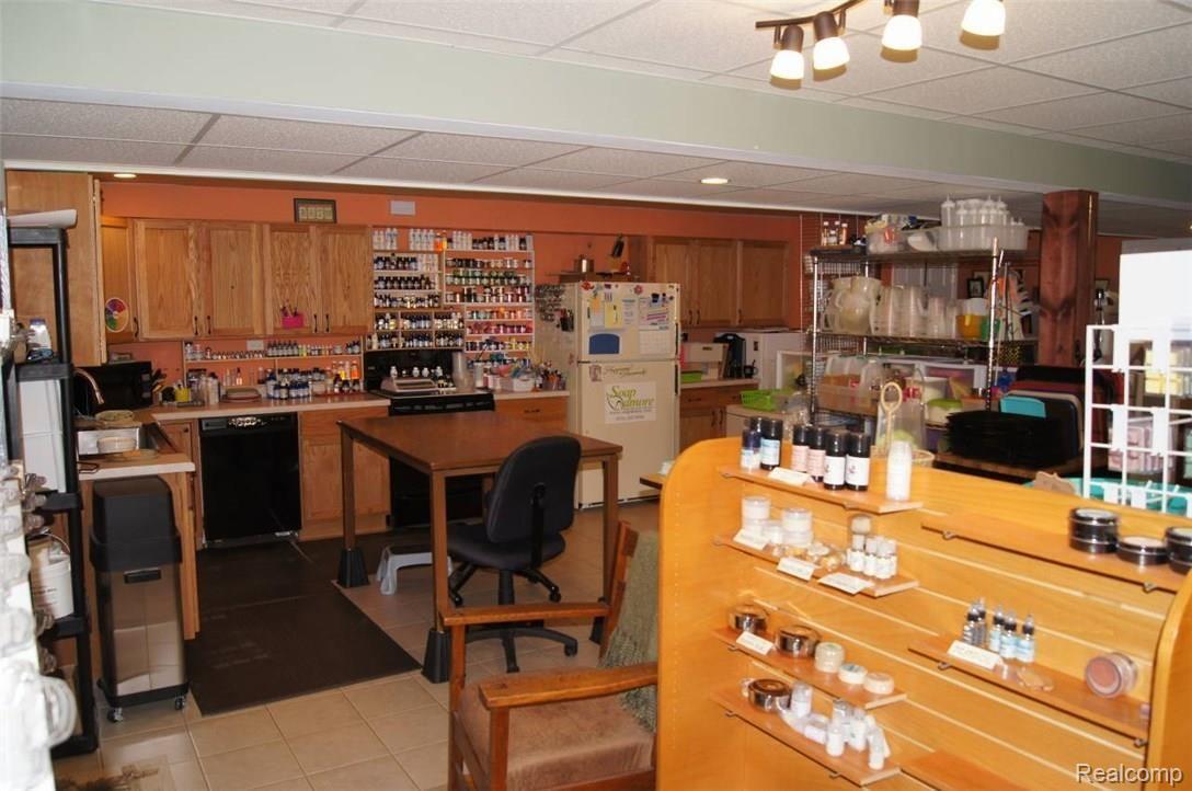 2312 Imlay City Road Lapeer, MI 48446 - Photo 25 of 33 DSC00589.JPG