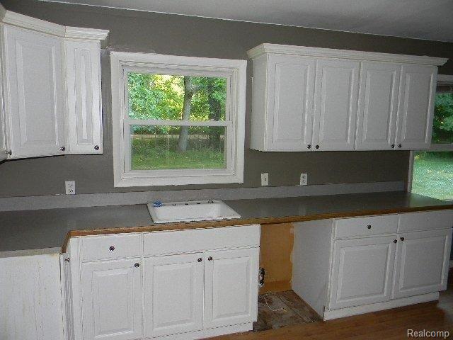 1751 Shoup Road Leonard, MI 48367 - Photo 10 of 20 DSCN8658.jpg