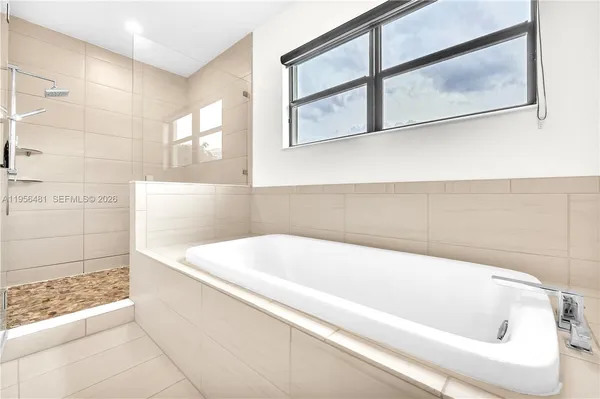 $8,000 | 10250 Northwest 76th Terrace, Doral, FL 33178