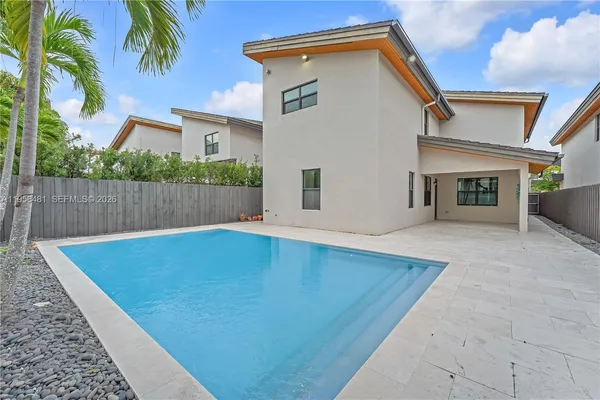 $8,000 | 10250 Northwest 76th Terrace, Doral, FL 33178