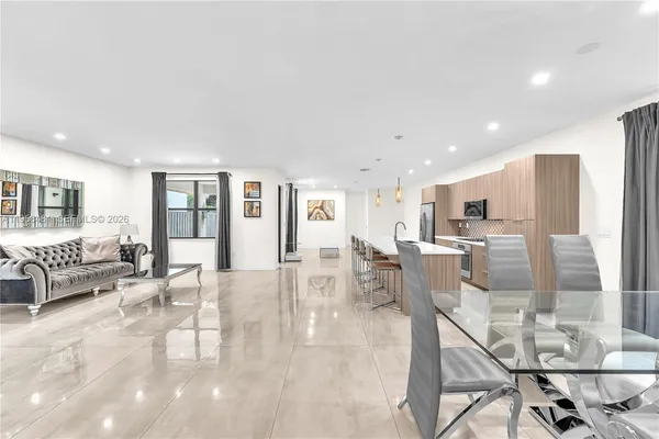 $8,000 | 10250 Northwest 76th Terrace, Doral, FL 33178