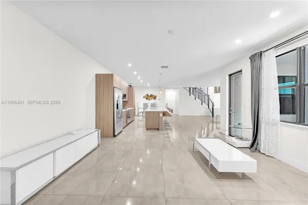 $8,000 | 10250 Northwest 76th Terrace, Doral, FL 33178