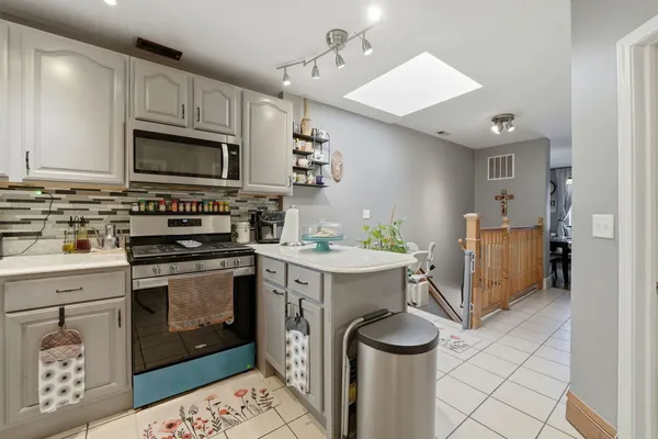 $749,000 | 2923 West Diversey Avenue, Chicago, IL 60647