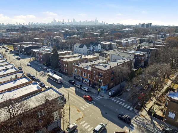 $749,000 | 2923 West Diversey Avenue, Chicago, IL 60647