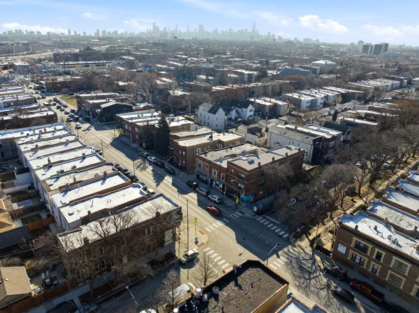 $749,000 | 2923 West Diversey Avenue, Chicago, IL 60647