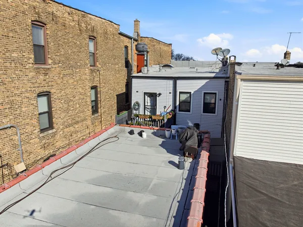 $749,000 | 2923 West Diversey Avenue, Chicago, IL 60647