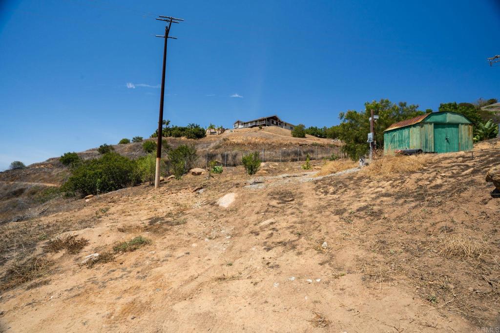 3503 Monserate Hill Road Fallbrook, CA 92028 - Photo 9 of 32