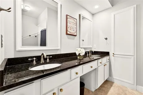 $299,900 | 3777 Peachtree Road Northeast, Unit 1221, Brookhaven, GA 30319