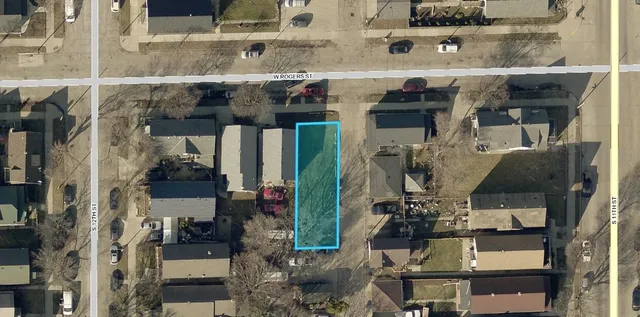 $2,000 | 1123 West Rogers Street, Milwaukee, WI 53204