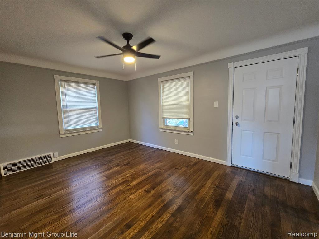 1811 Montie Road Lincoln Park, MI 48146 - Photo 2 of 14