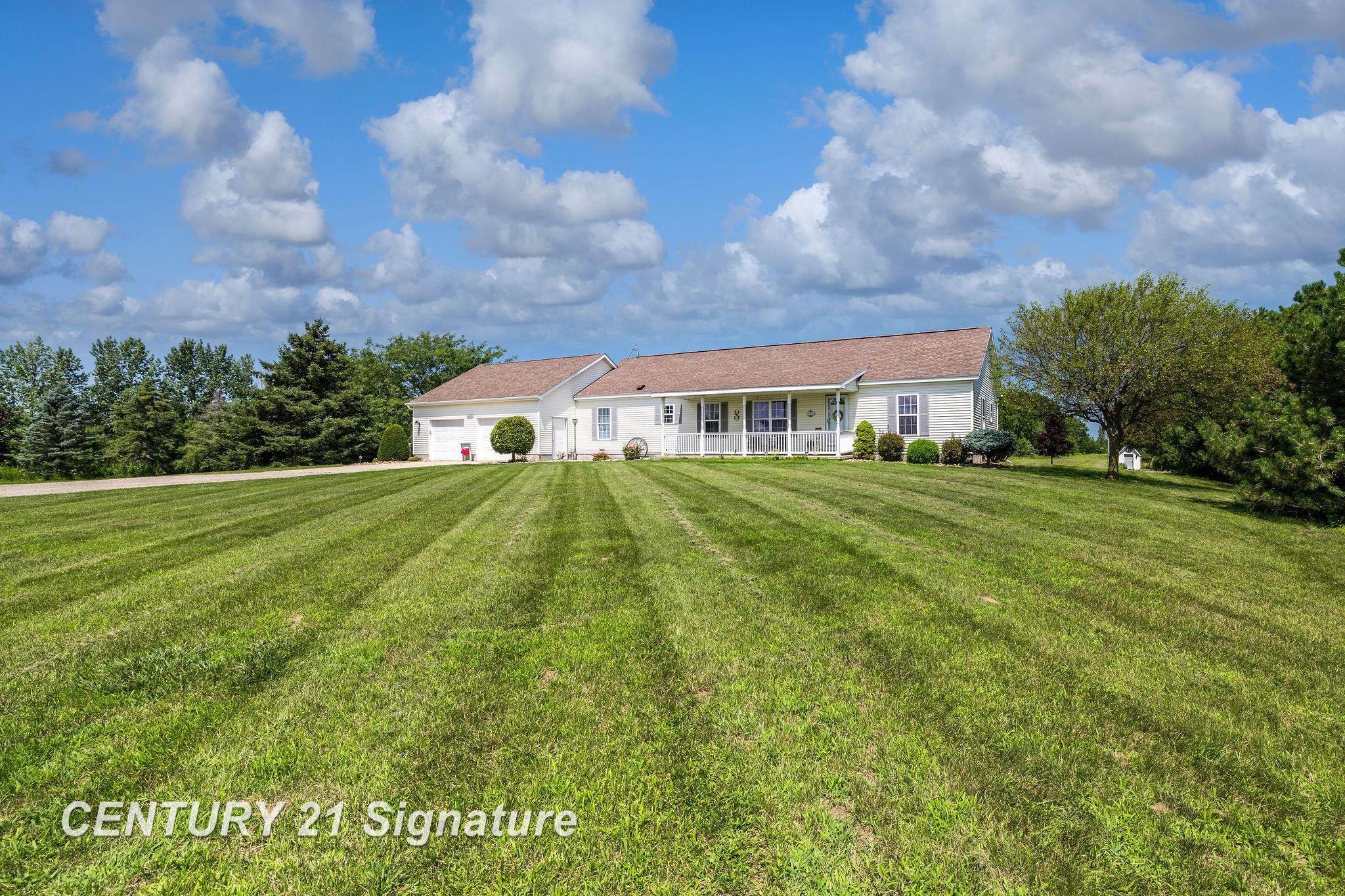 16320 O'Hara Road Hemlock, MI 48626 - Photo 2 of 50