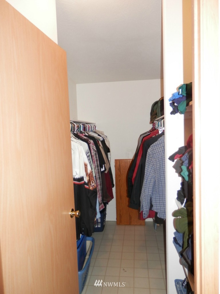 13332 Military Road Southeast Rainier, WA 98576 - Photo 14 of 25 Gallery Image 14