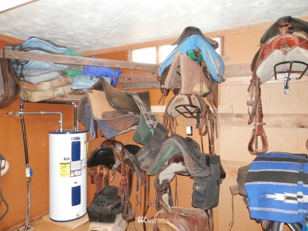 13332 Military Road Southeast Rainier, WA 98576 - Photo 19 of 25 Gallery Image 19