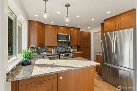 $799,950 | 16910 22nd Avenue Southeast, Bothell, WA 98012