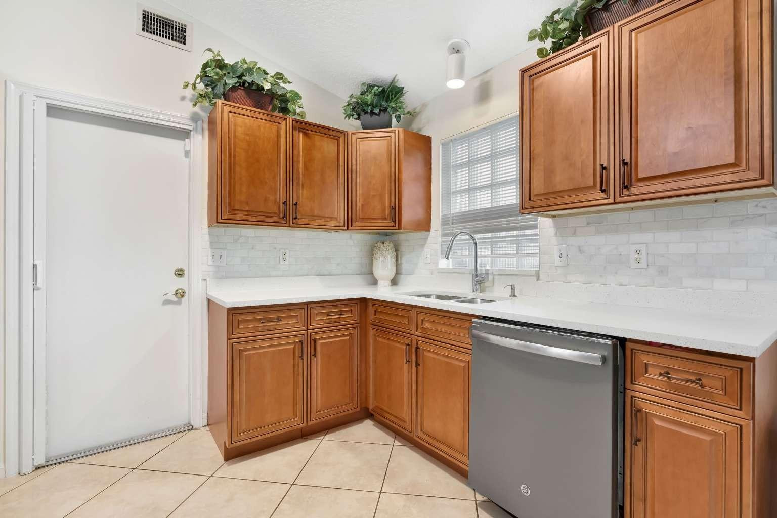 1002 Aspri Way Riviera Beach, FL 33418 - Photo 3 of 47 Photo 3