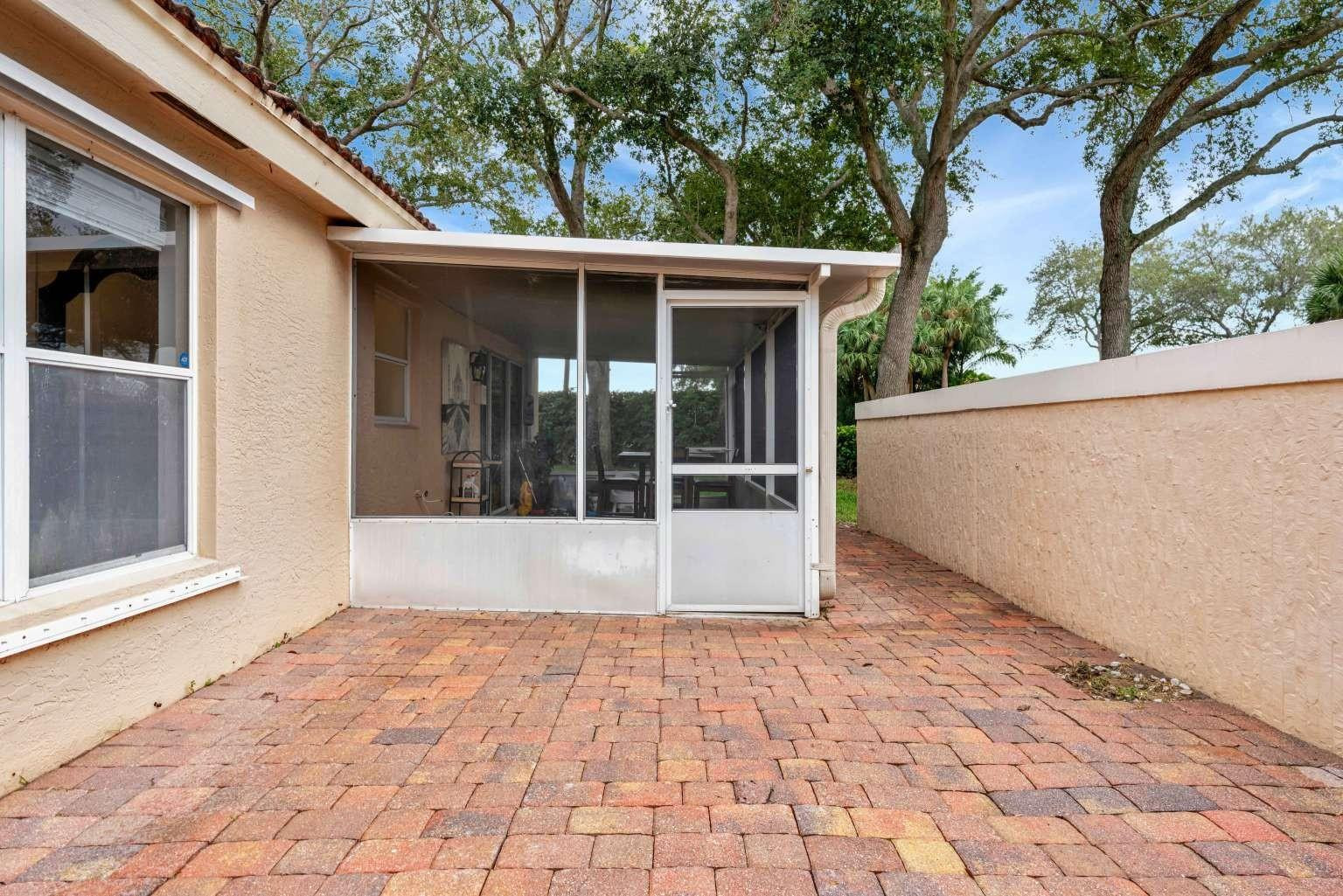1002 Aspri Way Riviera Beach, FL 33418 - Photo 35 of 47 Photo 35