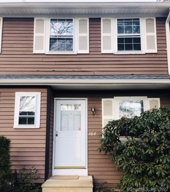 104 East Gate Lane, Unit 104, Hamden, CT 06514 Compass