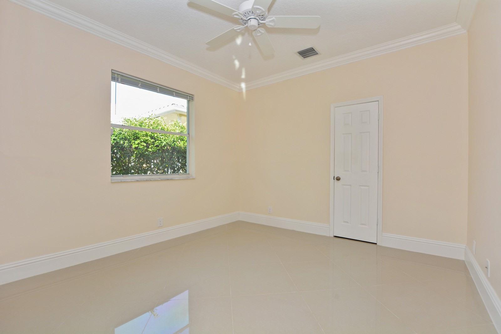 12326 Rockledge Circle Boca Raton, FL 33428 - Photo 18 of 36 Bedroom 2