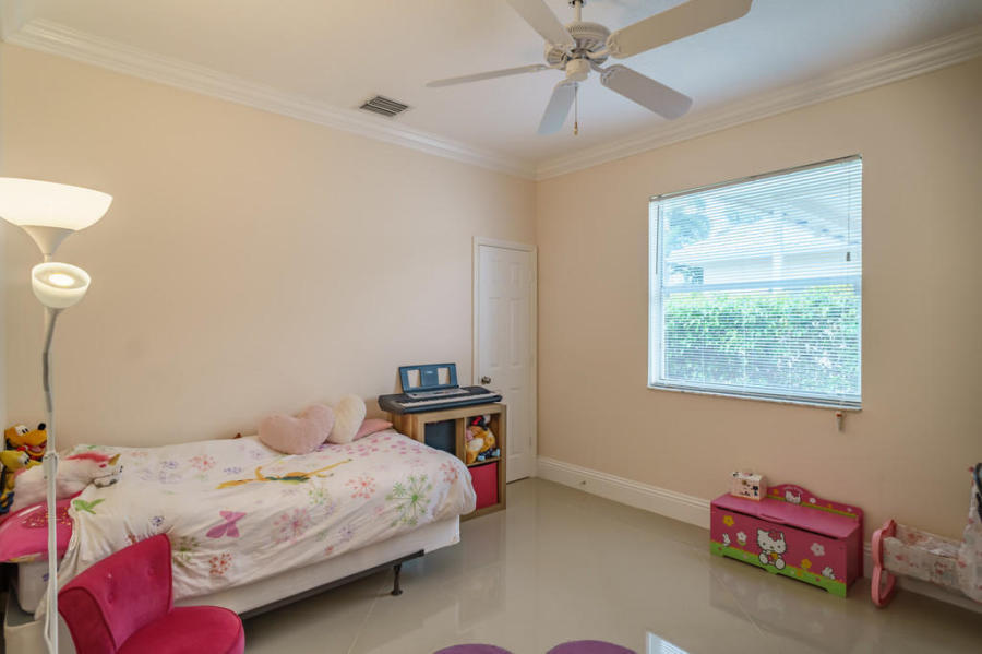 12326 Rockledge Circle Boca Raton, FL 33428 - Photo 21 of 36 Bedroom 3 furnished