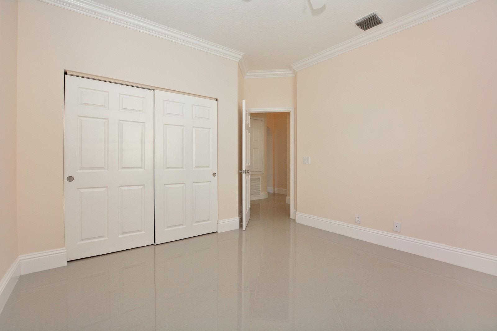 12326 Rockledge Circle Boca Raton, FL 33428 - Photo 23 of 36 Bedroom 4