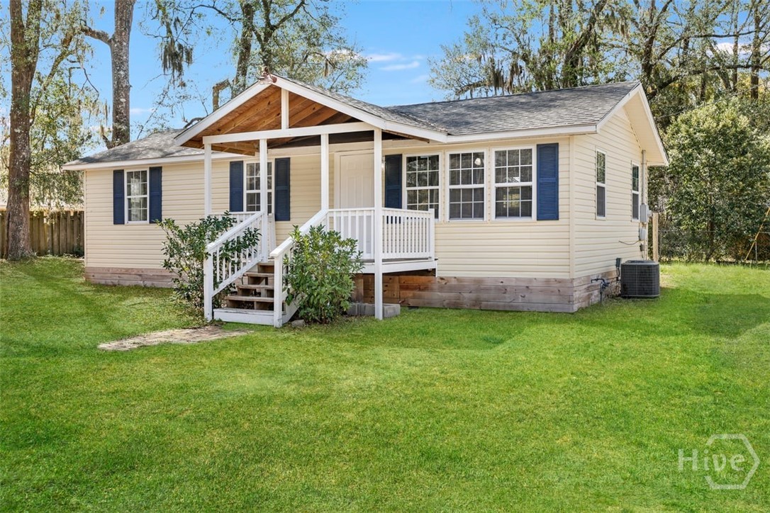 404 South Maple Street Springfield, GA 31329 - Photo 1 of 13