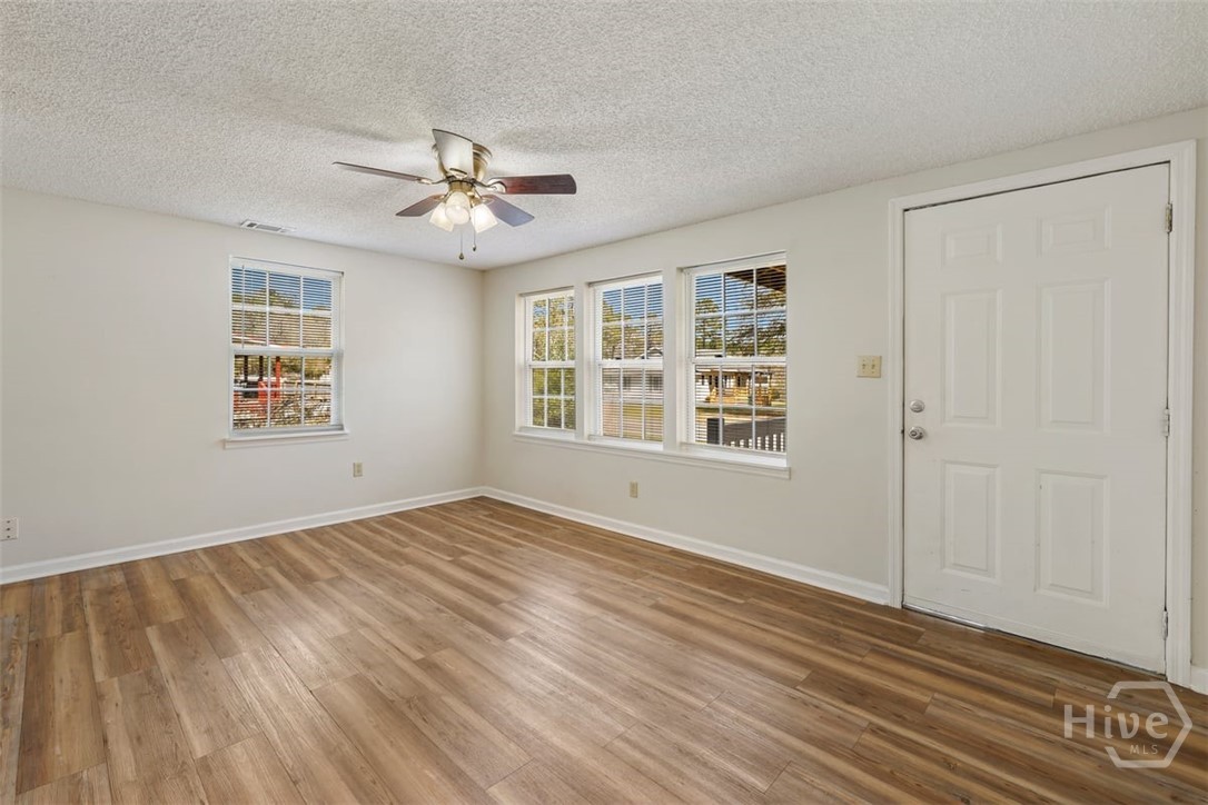 404 South Maple Street Springfield, GA 31329 - Photo 5 of 13