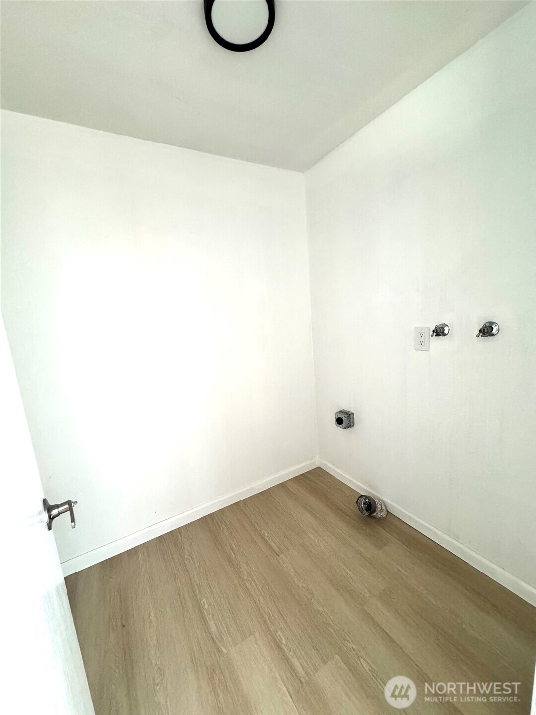 12602 Military Road East Puyallup, WA 98374 - Photo 13 of 19