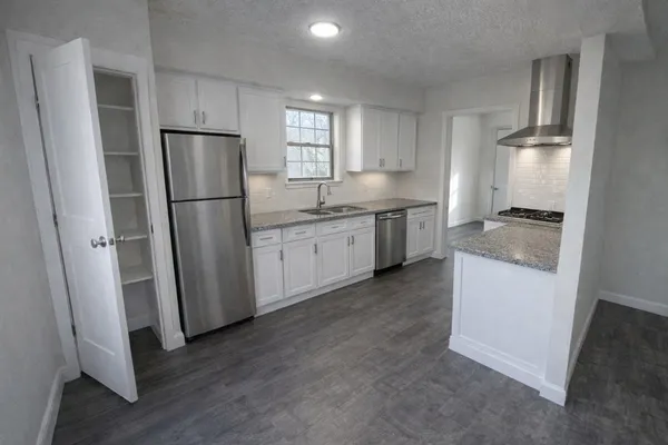 $2,100 | 5423 Grace Point Lane, Houston, TX 77048