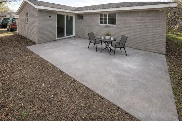 $2,100 | 5423 Grace Point Lane, Houston, TX 77048