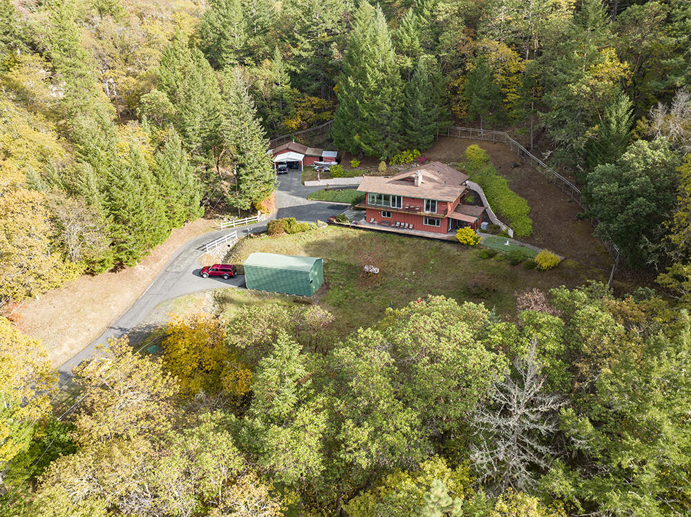 775 Trollview Road Grants Pass, OR 97527 - Photo 42 of 47 41