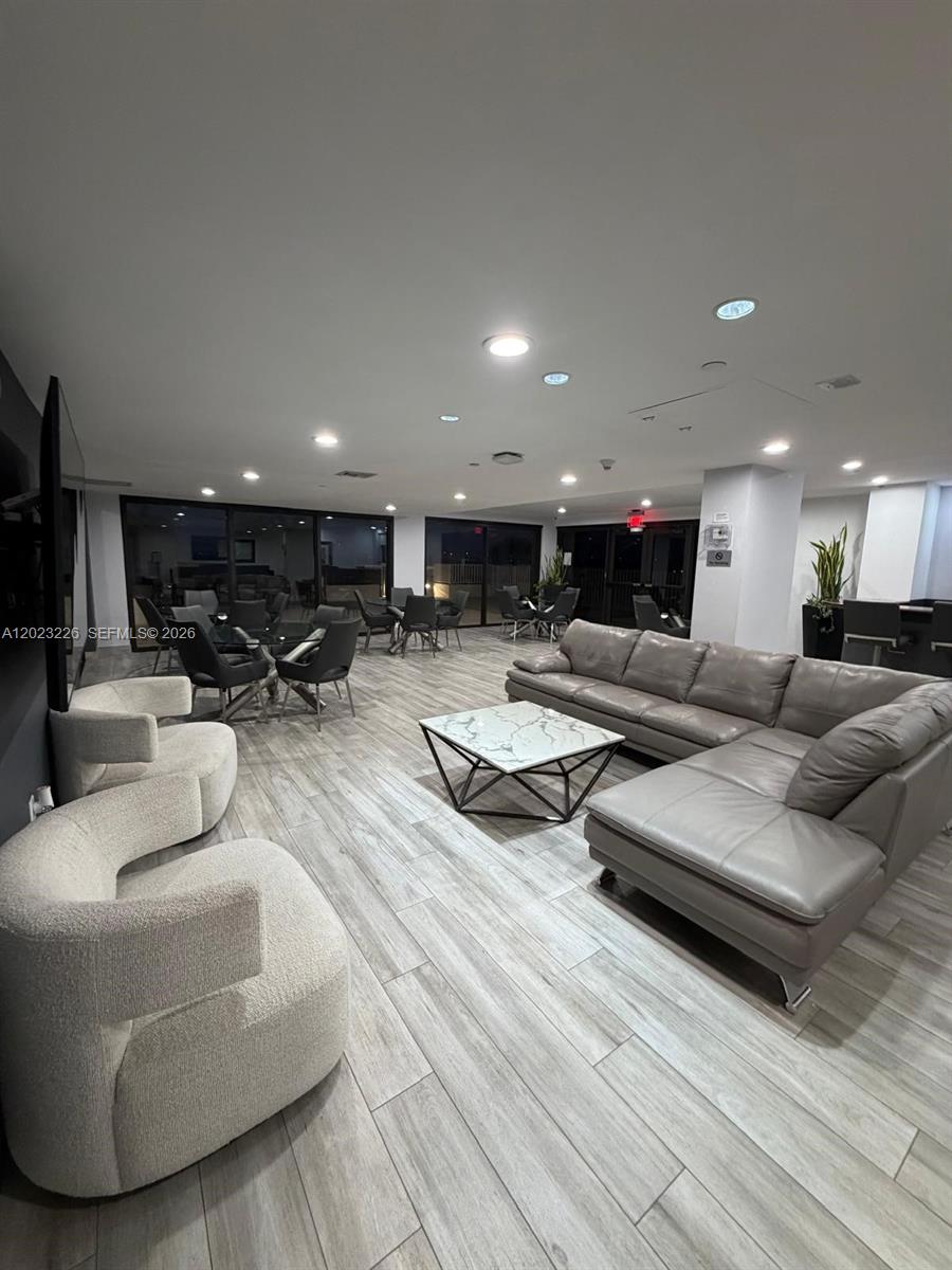 200 Southeast 15th Road, Unit 7G Miami, FL 33129 - Photo 19 of 27