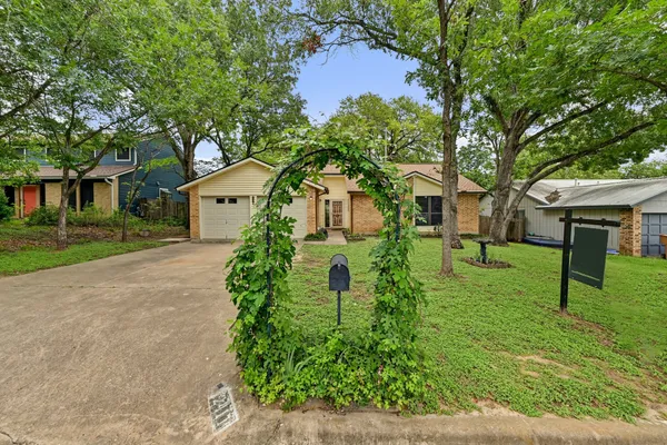 $525,000 | 2411 Roehampton Drive, Austin, TX 78745