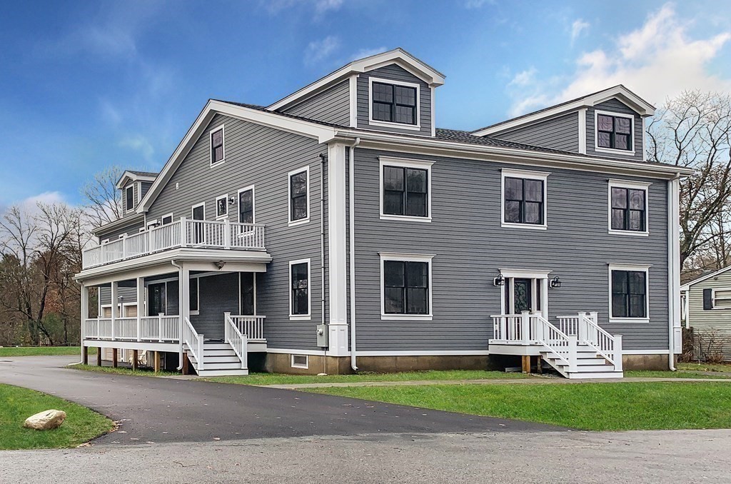 26 Kennedy Road Stoughton, MA 02072 - Photo 2 of 41