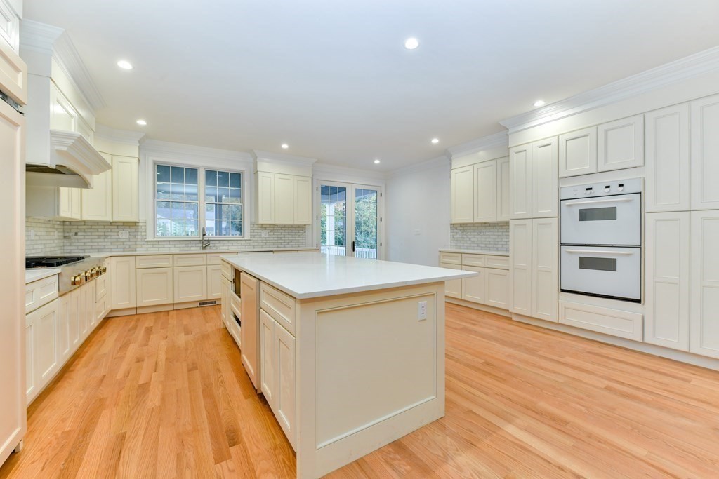 26 Kennedy Road Stoughton, MA 02072 - Photo 8 of 41