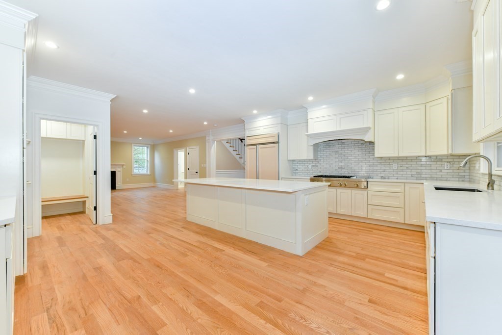 26 Kennedy Road Stoughton, MA 02072 - Photo 9 of 41