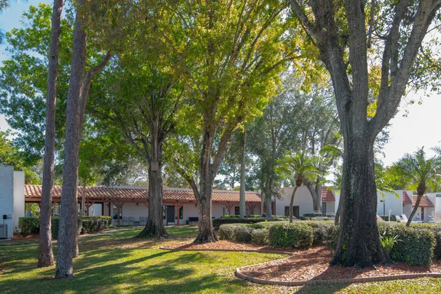 $1,100 | 14 Jacaranda Lane, Port St. Lucie, FL 34952