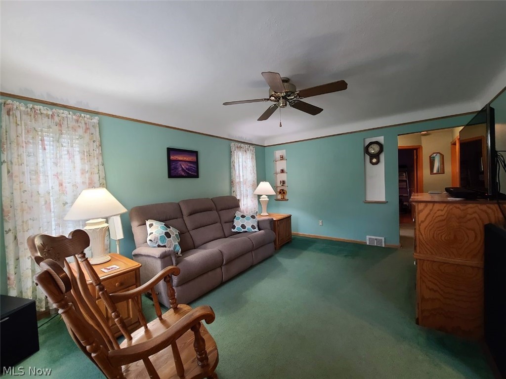 2216 Lorimer Road Cleveland, OH 44134 - Photo 12 of 25