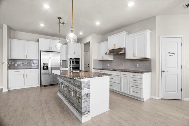 $4,550 | 8197 Hanoverian Drive, Lake Worth, FL 33467