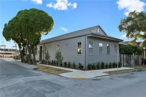 $849,000 | 620 Bellecastle Street, New Orleans, LA 70115