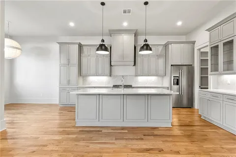 $849,000 | 620 Bellecastle Street, New Orleans, LA 70115