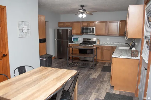 $134,900 | 714 7th Avenue, Erie, IL 61250