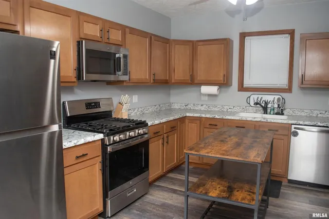 $134,900 | 714 7th Avenue, Erie, IL 61250