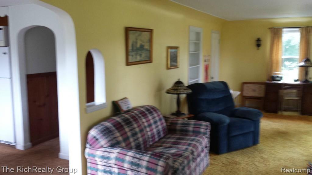 9461 Napier Road Northville, MI 48167 - Photo 4 of 40 2014-07-27 13.20