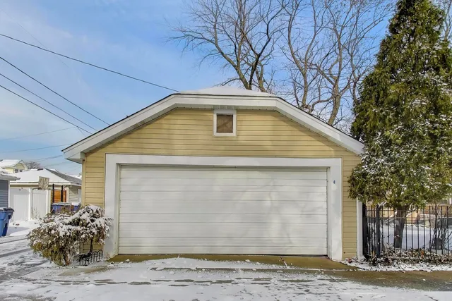 $330,000 | 3332 South 59th Avenue, Cicero, IL 60804