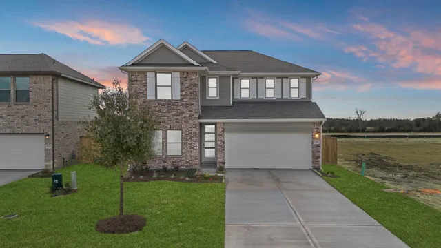 $319,990 | 2010 Starlight Street, Angleton, TX 77515