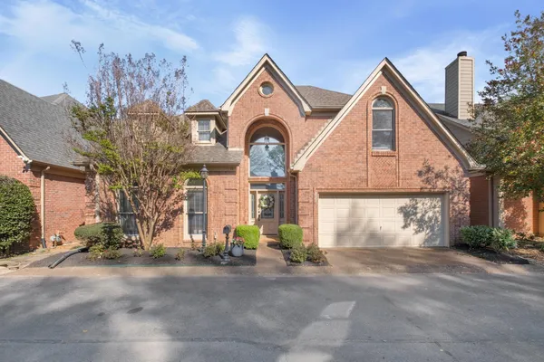 $454,900 | 536 Lexington Park Circle East, Memphis, TN 38120