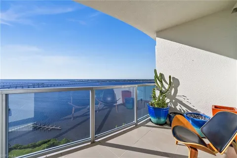 $310,000 | 3000 Oasis Grand Boulevard, Unit 2903, Fort Myers, FL 33916