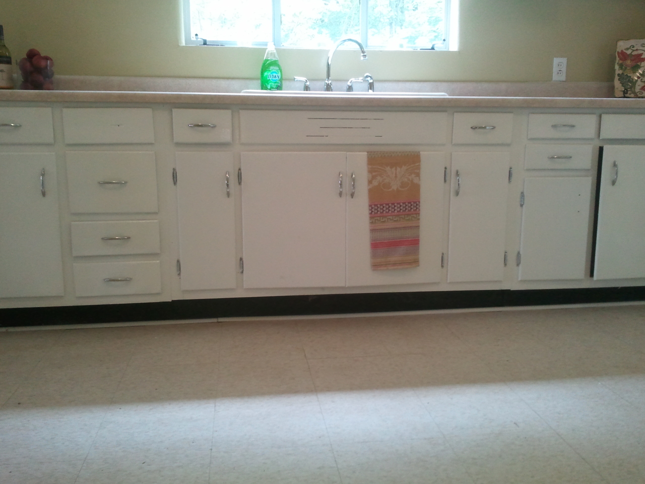 2450 Livingston Road Southwest Roanoke, VA 24015 - Photo 13 of 27 kitchen