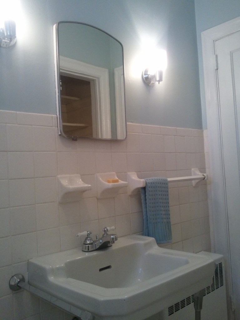2450 Livingston Road Southwest Roanoke, VA 24015 - Photo 3 of 27 full bath